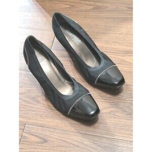 Rosa Petals By Walking Cradles Bonjour Patent Leather Cap Toe Heels Size 9